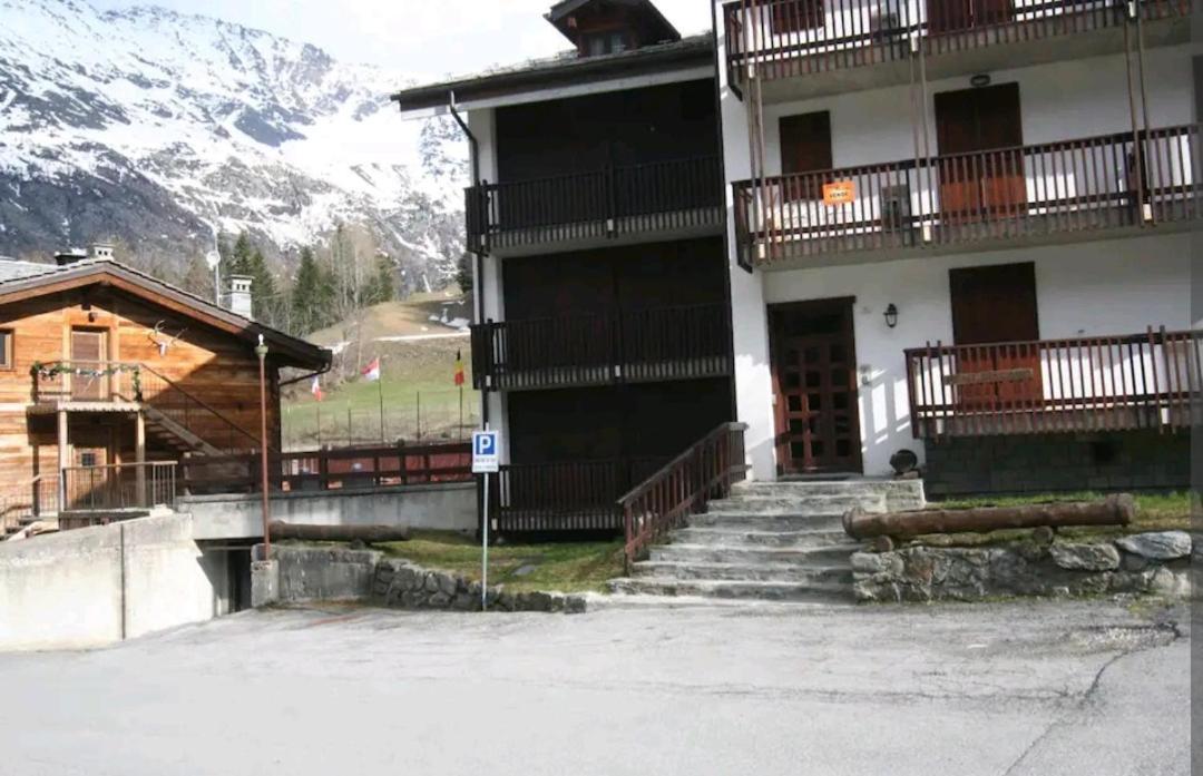 Apartament La Casa Di Olivia - Direttamente Sulle Piste La Thuile Zewnętrze zdjęcie